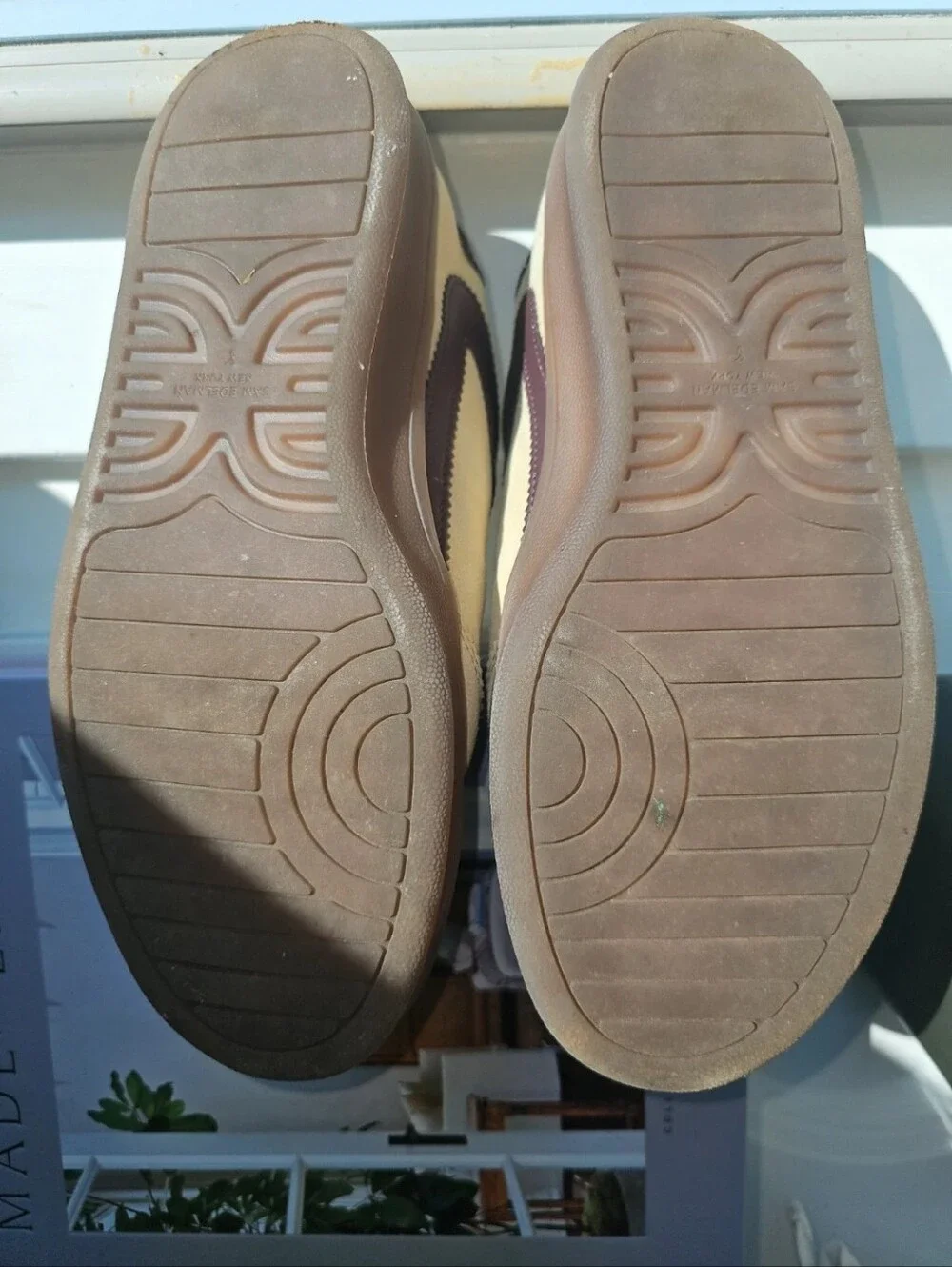 Sam Edelman wore times edelman